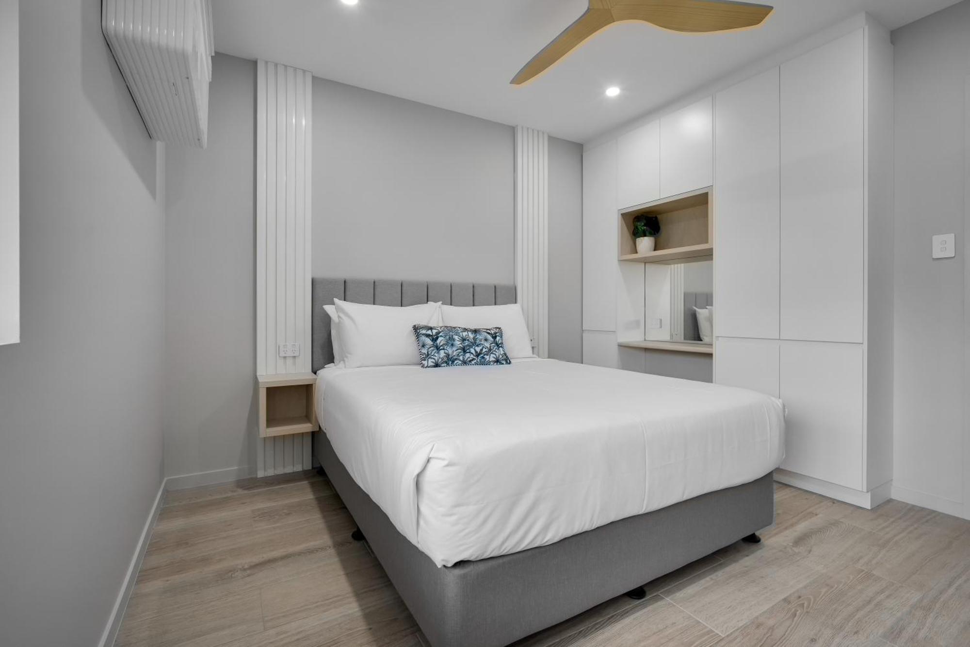 Belmoral Corporate Suites (Adults Only) Townsville Exterior photo
